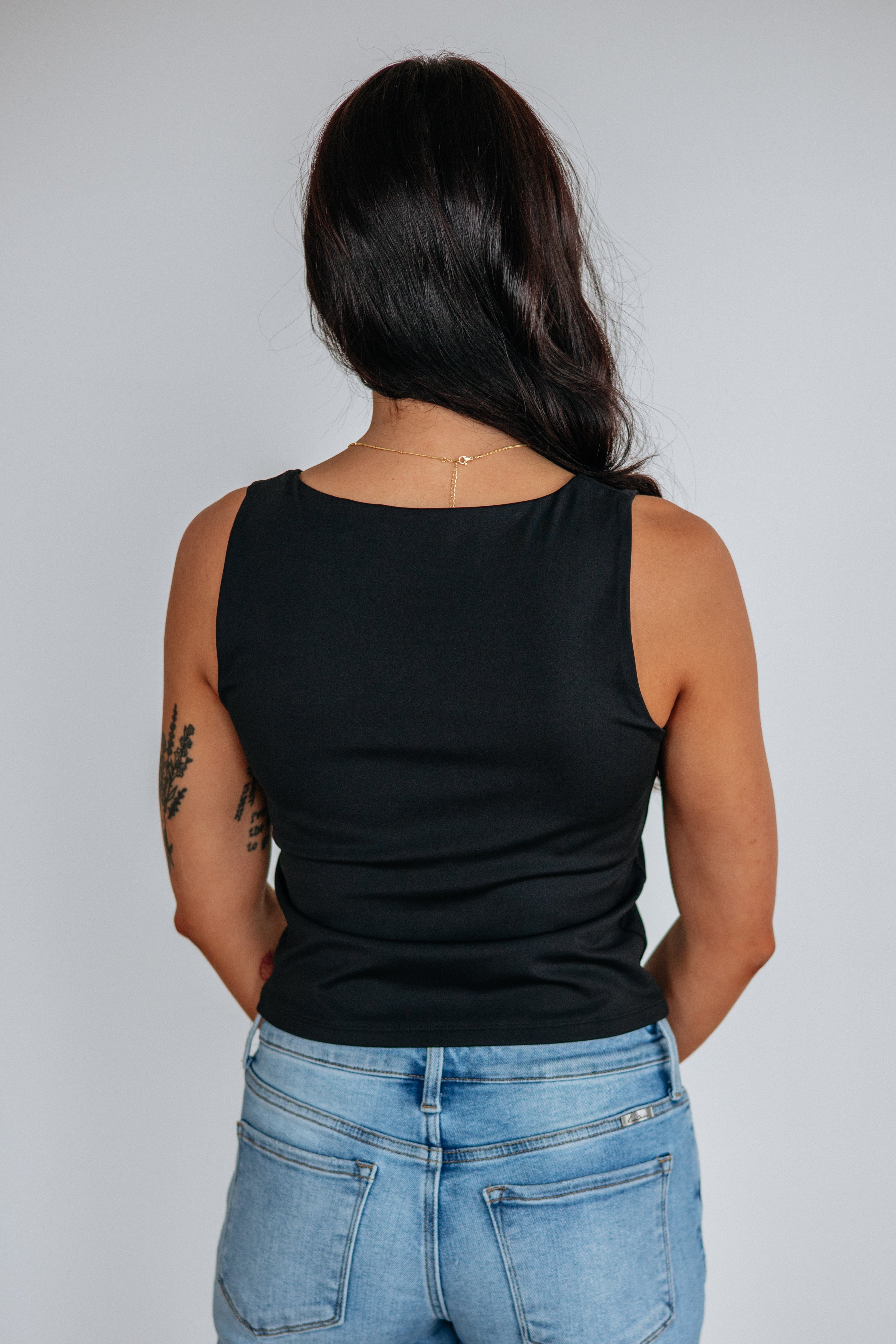 Luca Basic Tank
