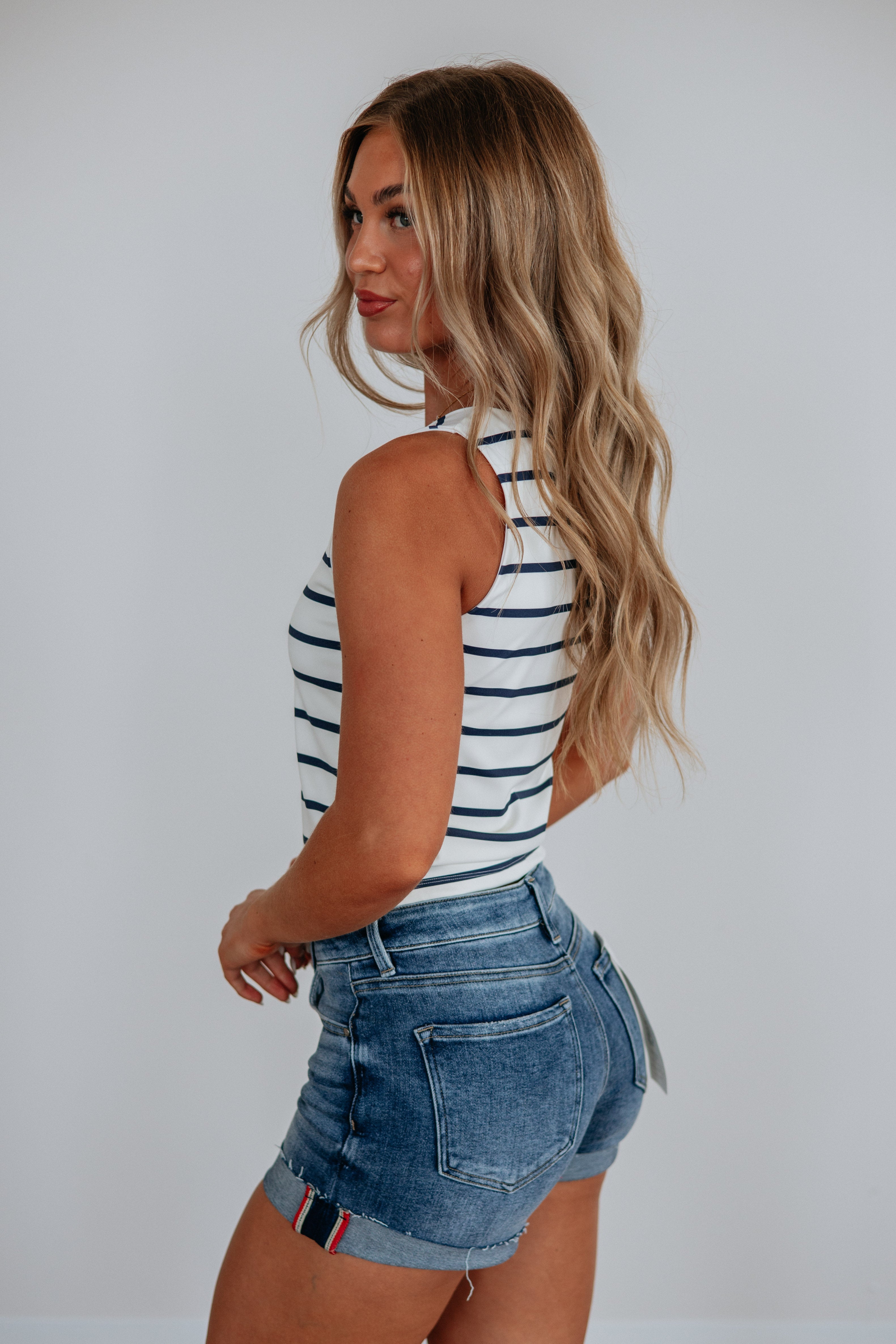 Luca Basic Tank