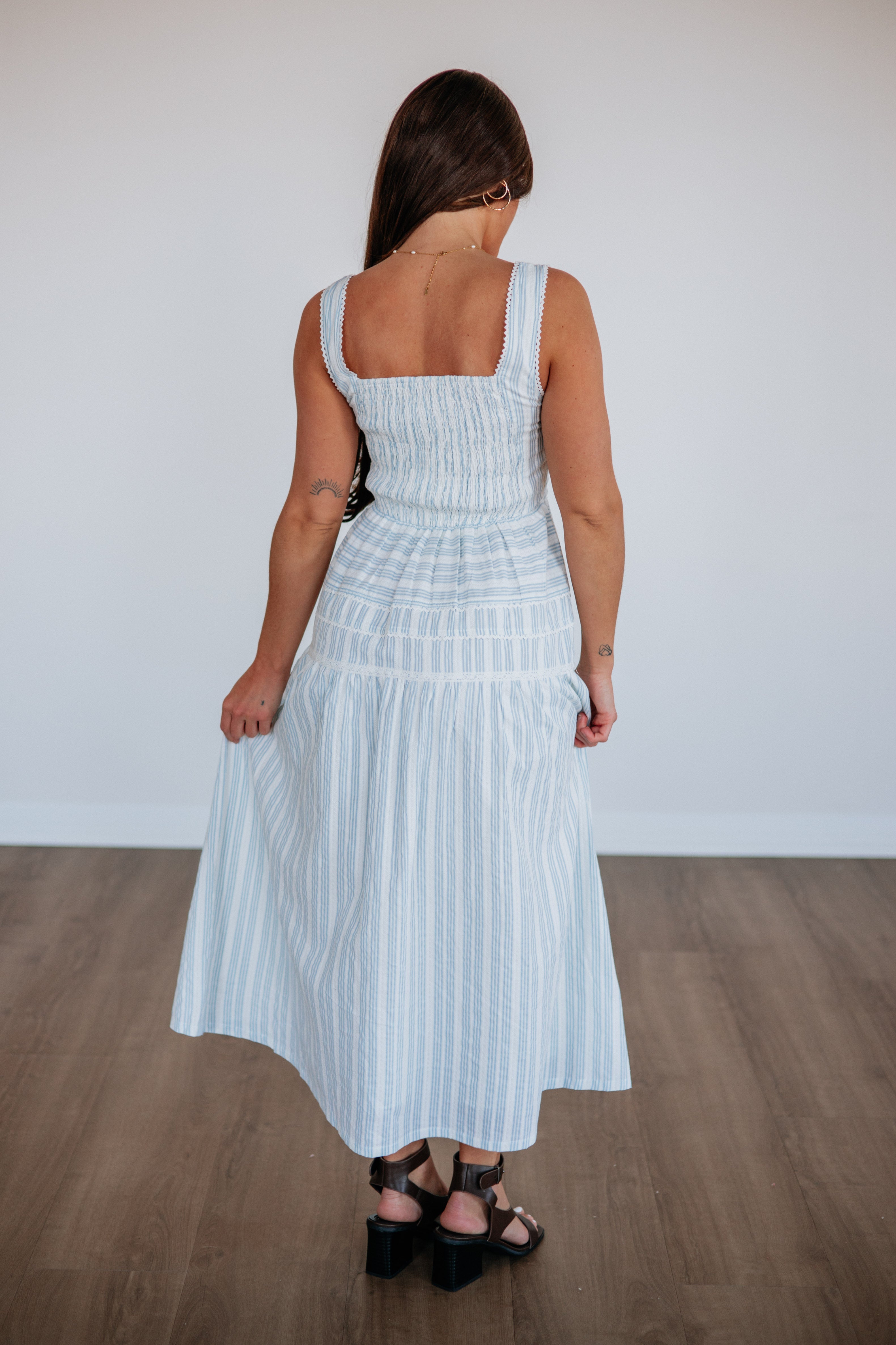Aleria Midi Dress