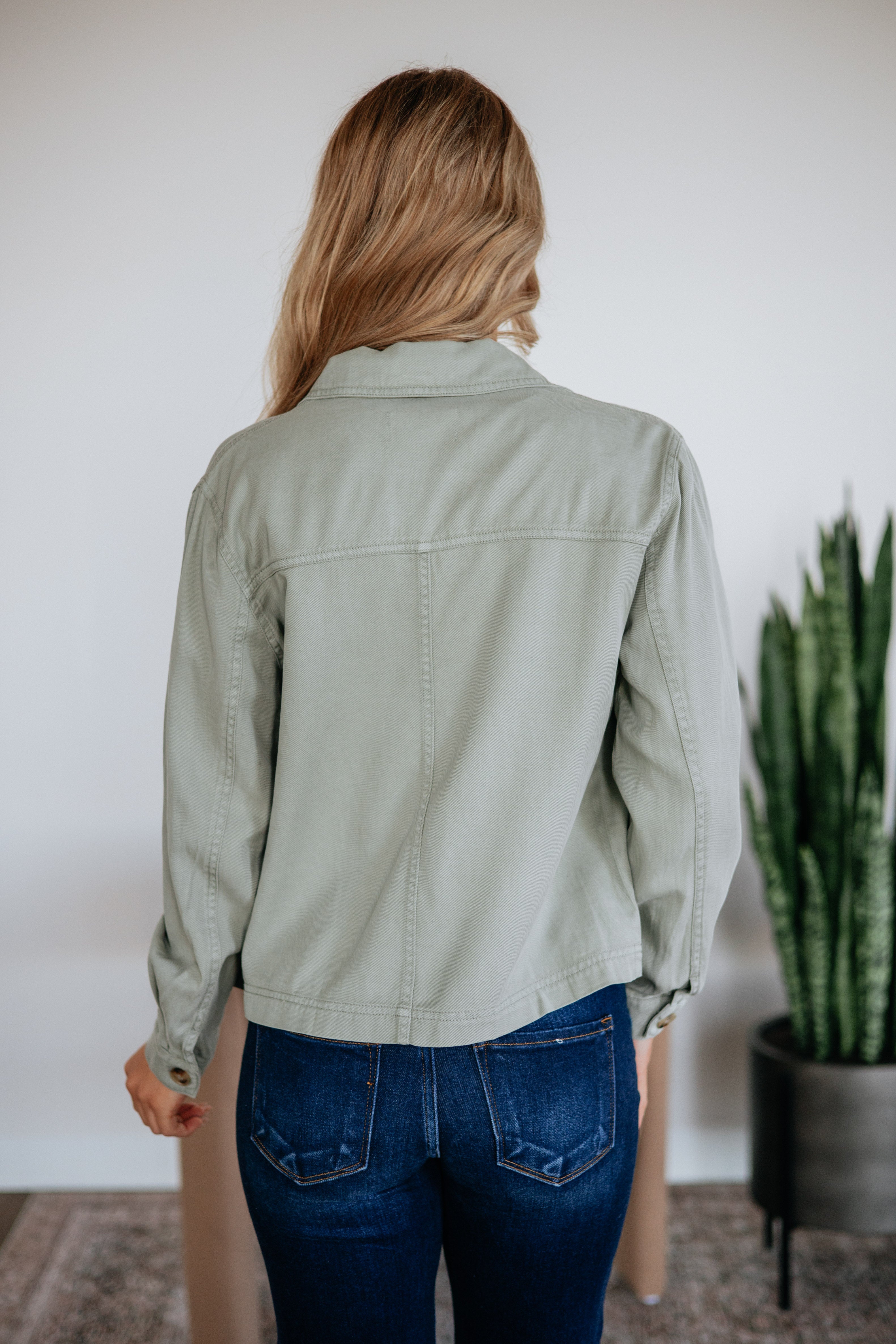 Aemi Utility Jacket